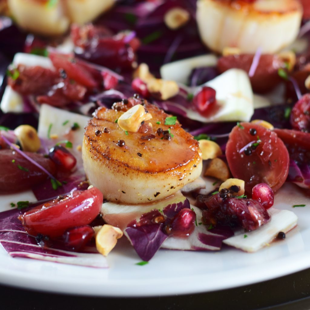 Seared Scallops with Warm Grapes Relish Side