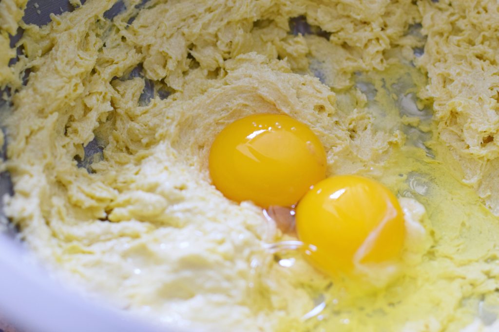 Adding Eggs to Creamed Shortening and Sugar